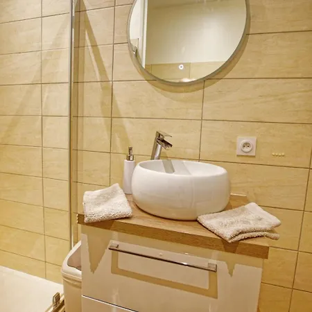 La Casita - Confort Avec Parking Privé - Lit Douillet - Centre Uzès, Pont Du Gard Appartamento Uzès
